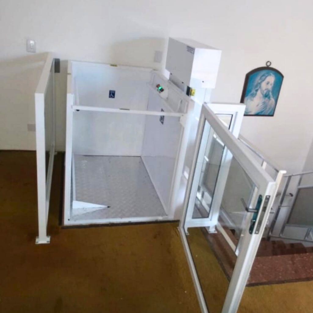 Elevador de Meia Cabine